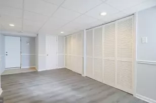 2035 Ripley St, Philadelphia, PA 19152 - Photo 25