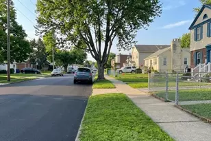 2035 Ripley St, Philadelphia, PA 19152 - Photo 9