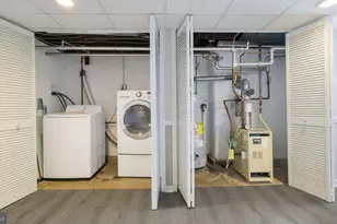 2035 Ripley St, Philadelphia, PA 19152 - Photo 27