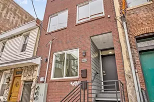 2216 Emerald St, Philadelphia, PA 19125 - Photo 29