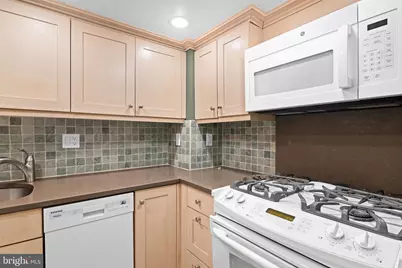 1008 Spruce Street #1018 - 1M, Philadelphia, PA 19107 - Photo 11