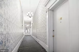 1008 Spruce St, Philadelphia, PA 19107 - Photo 29