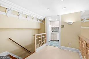 1008 Spruce St, Philadelphia, PA 19107 - Photo 7