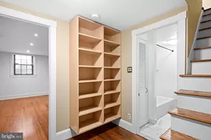 1008 Spruce St, Philadelphia, PA 19107 - Photo 15