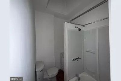 2411 W Indiana Avenue, Philadelphia, PA 19132 - Photo 9