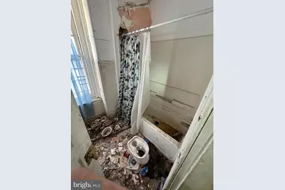 221 W Apsley Street, Philadelphia, PA 19144 - Photo 15