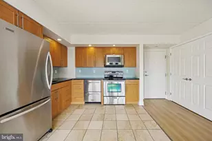 200 Lombard St, Philadelphia, PA 19147 - Photo 7