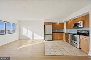 200 Lombard St, Philadelphia, PA 19147 - Photo 1