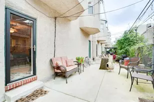 1926 Christian St, Philadelphia, PA 19146 - Photo 11