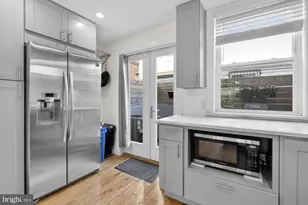 741 Watkins St, Philadelphia, PA 19148 - Photo 9