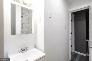 5554 Crowson St, Philadelphia, PA 19144 - Photo 15