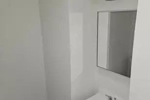 5554 Crowson St, Philadelphia, PA 19144 - Photo 9