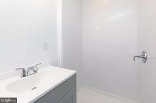 1841 N 33rd St, Philadelphia, PA 19121 - Photo 9