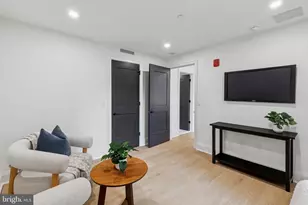 135 S 19th St, Philadelphia, PA 19103 - Photo 17