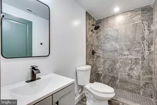 2360 N 6th St, Philadelphia, PA 19133 - Photo 15