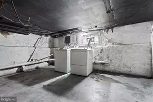 1218 S Hanson St, Philadelphia, PA 19143 - Photo 17