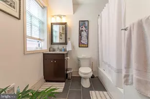 1310 Spruce St, Philadelphia, PA 19107 - Photo 7