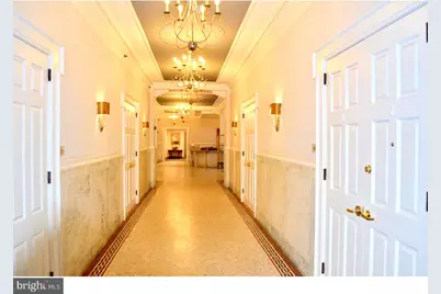 1811 Chestnut Street #UNIT 404, Philadelphia, PA 19103 - Photo 21