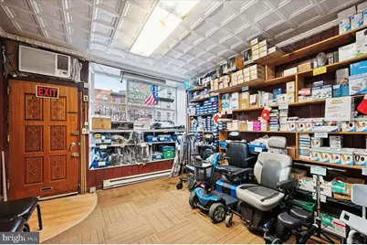 121 W Girard Avenue, Philadelphia, PA 19123 - Photo 5