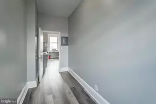 1933 Spring Garden St, Philadelphia, PA 19130 - Photo 11