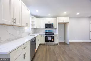 905 E McPherson St, Philadelphia, PA 19150 - Photo 15