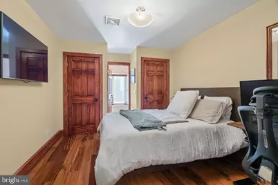 802 Locust Street #201, Philadelphia, PA 19107 - Photo 23