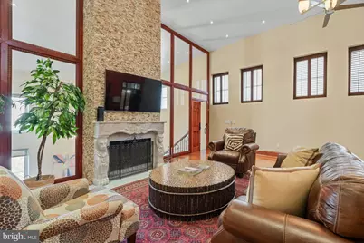 802 Locust Street #201, Philadelphia, PA 19107 - Photo 33