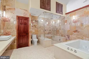 802 Locust St, Philadelphia, PA 19107 - Photo 41