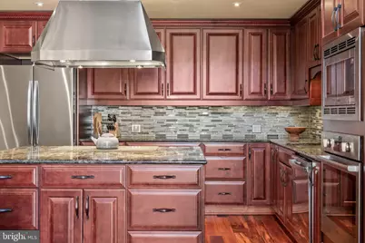 802 Locust Street #201, Philadelphia, PA 19107 - Photo 9