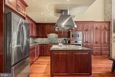 802 Locust Street #201, Philadelphia, PA 19107 - Photo 5
