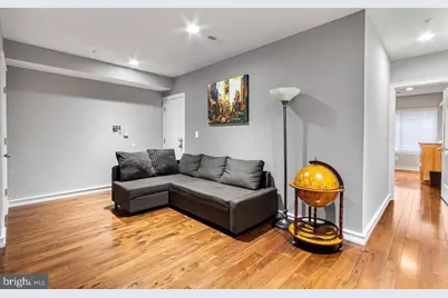 1323 N 7th Street #2, Philadelphia, PA 19122 - Photo 5