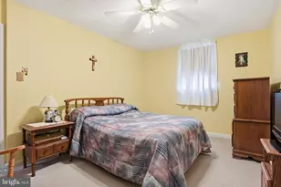 1027 Griffith St, Philadelphia, PA 19111 - Photo 17