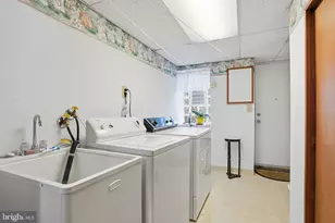 1027 Griffith St, Philadelphia, PA 19111 - Photo 27