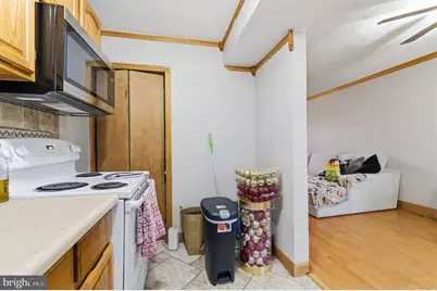 4524 Robbins Avenue, Philadelphia, PA 19135 - Photo 9