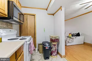 4524 Robbins Ave, Philadelphia, PA 19135 - Photo 9