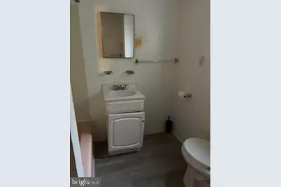 2470 Emerald Street, Philadelphia, PA 19125 - Photo 9