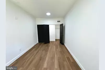 1021 W Glenwood Avenue, Philadelphia, PA 19133 - Photo 13