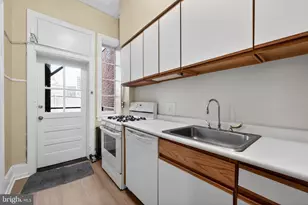 2117 Spruce St, Philadelphia, PA 19103 - Photo 9