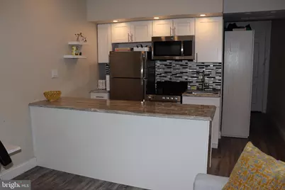 1324 Locust Street #1011, Philadelphia, PA 19107 - Photo 5