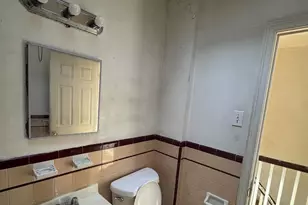 6048 Agusta St, Philadelphia, PA 19149 - Photo 15