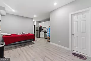 1813 S 23rd St, Philadelphia, PA 19145 - Photo 9