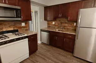 5017 S Convent Ln, Philadelphia, PA 19114 - Photo 3