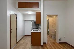 1017 Spring Garden St, Philadelphia, PA 19123 - Photo 9