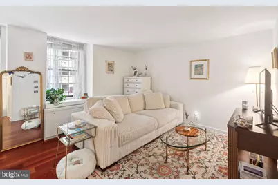 219 S 18th Street #704, Philadelphia, PA 19103 - Photo 5