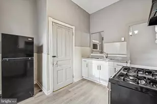 2304 Nicholas St, Philadelphia, PA 19121 - Photo 13