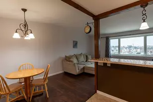 7039 Crease Ln, Philadelphia, PA 19128 - Photo 5