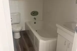 2601 Pennsylvania Ave, Philadelphia, PA 19130 - Photo 9