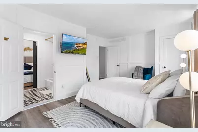 569 N 20th Street #2F, Philadelphia, PA 19130 - Photo 17