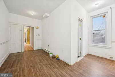 182 W Fisher Avenue, Philadelphia, PA 19120 - Photo 9