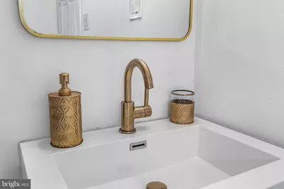 569 N 20th Street #1F, Philadelphia, PA 19130 - Photo 11